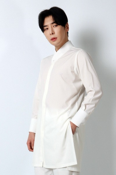 [Professional Yeonhee, discount for group orders] A long collar shirt with side slits.