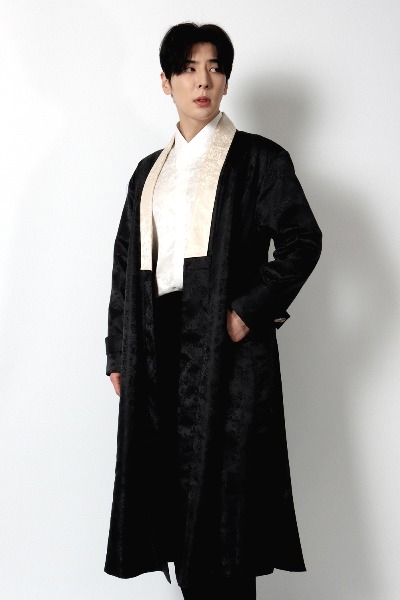 Coated Trench Coat Black - Hanbok Fabric